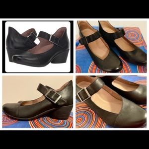 Dansko Roxanne Mary Jane. US size 9.